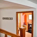 Host & Stay - Oxford Street House