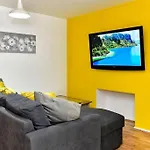 Host & Stay - Oxford Street House