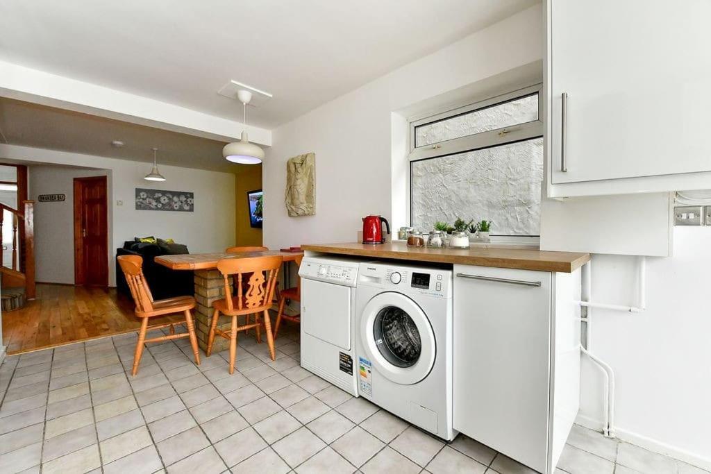 Host & - Oxford Street House Swansea